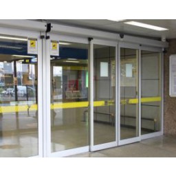 Cửa kính bán tự động số 9